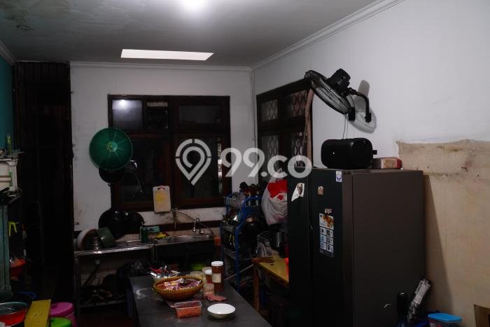 Siap Huni Hunian Elit 6 Kamar di Kebayoran Baru Dekat ke Mana Pun Siap Huni Hunian Elit 6 Kamar di Kebayoran Baru Dekat ke Mana Pun