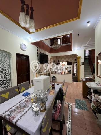 Dijual Rumah Mewah Elegan Dengan View Eksklusif di Jatibening, Bekasi Dijual Rumah Mewah Elegan Dengan View Eksklusif di Jatibening, Bekasi