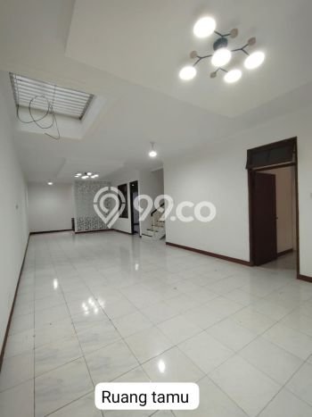 Jarang Ada! Rumah Sewa 4 Kamar Nyaman Siap Huni Kayu Putih Jarang Ada! Rumah Sewa 4 Kamar Nyaman Siap Huni Kayu Putih