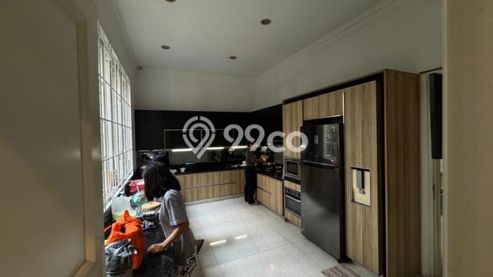 SPECIAL PRICE! Rumah Strategis lokasi Kelapa Gading, Luas 720m² LB 1000m² SPECIAL PRICE! Rumah Strategis lokasi Kelapa Gading, Luas 720m² LB 1000m²