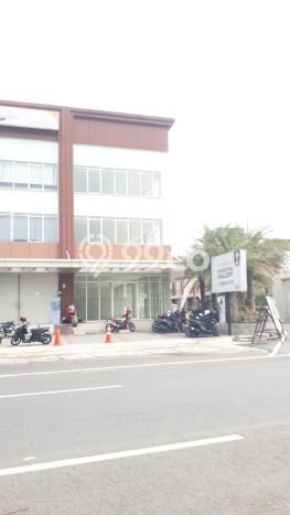 Unit Ruko Disewa Lokasi Karawang Barat, Karawang Spesifikasi Luas Bangunan 5m2 Unit Ruko Disewa Lokasi Karawang Barat, Karawang Spesifikasi Luas Bangunan 5m2