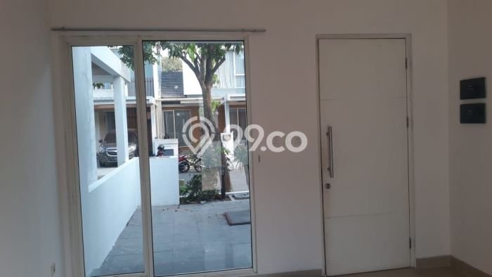 For Sale Rumah 2 Kamar Lokasi Strategis Nyaman dan Strategis di Karawang Barat For Sale Rumah 2 Kamar Lokasi Strategis Nyaman dan Strategis di Karawang Barat