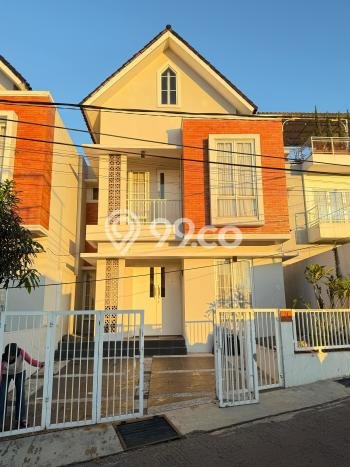 Rumah Strategis Modern Lb 100m2 di Parongpong, Bandung Barat Rumah Strategis Modern Lb 100m2 di Parongpong, Bandung Barat