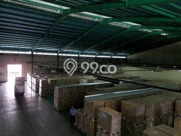 Area Ramai! Pabrik Dijual di Karawang Barat untuk Bisnis Luas Bangunan 5000m2 Area Ramai! Pabrik Dijual di Karawang Barat untuk Bisnis Luas Bangunan 5000m2