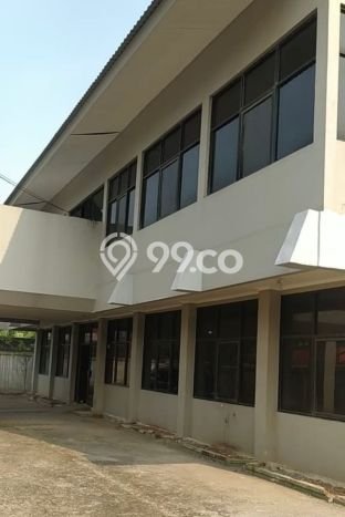 Gudang Lokasi Strategis di Jati Uwung, Luas 650m², Pusat Bisnis Gudang Lokasi Strategis di Jati Uwung, Luas 650m², Pusat Bisnis