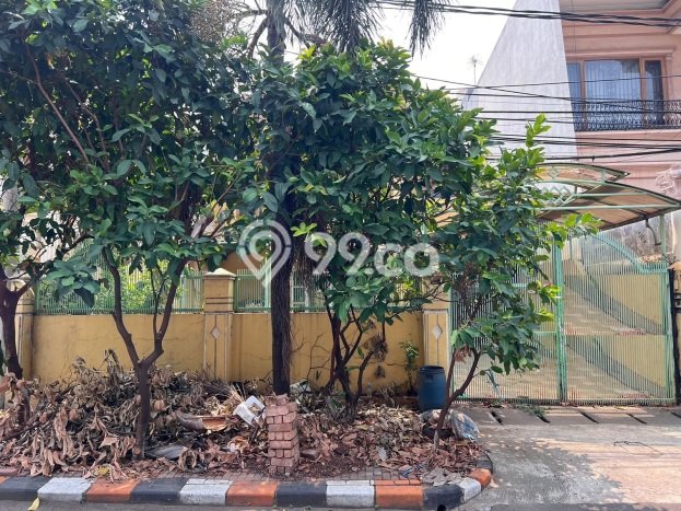 Rumah Mewah LB 175m2 Siap Pakai Desain Elegan di Taman Surya, Jakarta Barat Rumah Mewah LB 175m2 Siap Pakai Desain Elegan di Taman Surya, Jakarta Barat