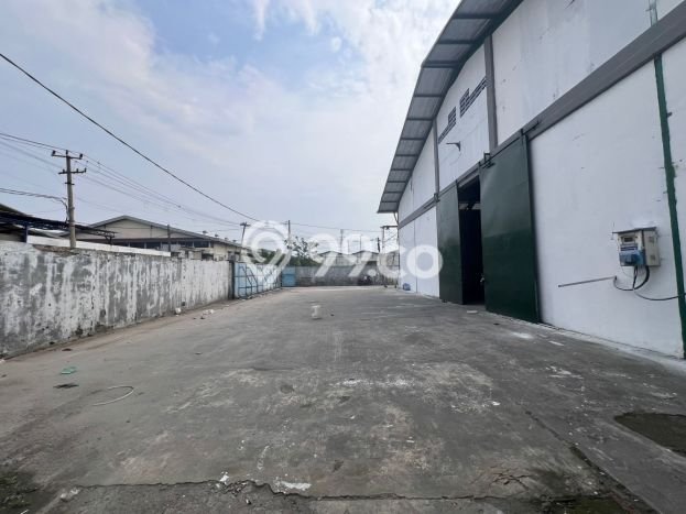 LOKASI STRATEGIS! Gudang di , Luas 1500m2m², Jalan Strategis LOKASI STRATEGIS! Gudang di , Luas 1500m2m², Jalan Strategis