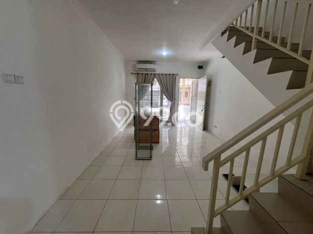Rumah Luas Asri 2 KT Siap Huni di Kalideres Jakarta Barat Rumah Luas Asri 2 KT Siap Huni di Kalideres Jakarta Barat