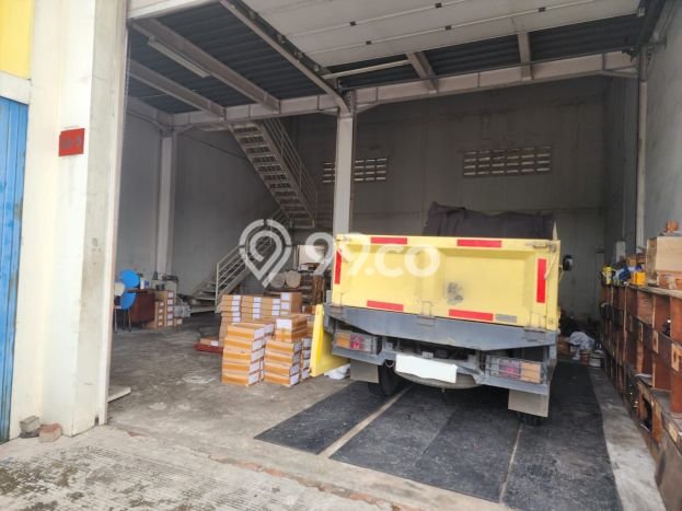 Gudang Bagus Dijual LB 180m2 Lokasi Strategis Tangerang Area Cocok untuk Bisnis Gudang Bagus Dijual LB 180m2 Lokasi Strategis Tangerang Area Cocok untuk Bisnis