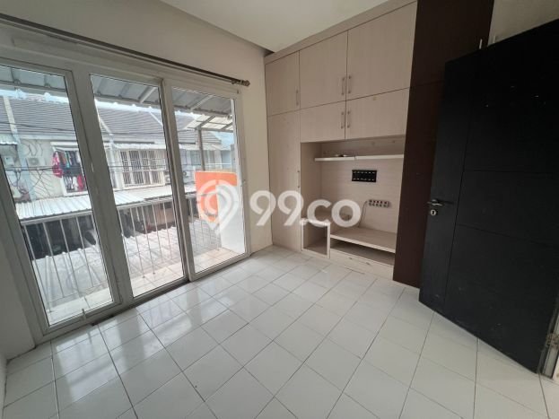Rumah Luas Asri 2 KT Siap Huni di Kalideres Jakarta Barat Rumah Luas Asri 2 KT Siap Huni di Kalideres Jakarta Barat