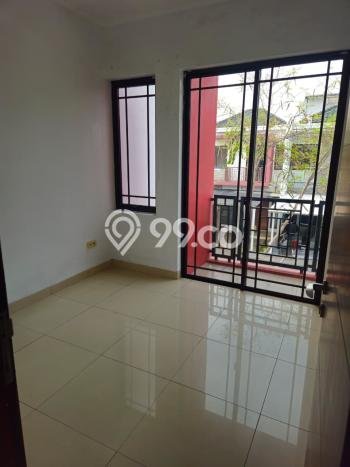 PILIHAN TEPAT! Rumah kawasan Green Lake City, 3 KT, Dekat Mall, Luas 90m2m² Bangunan 132m2m² PILIHAN TEPAT! Rumah kawasan Green Lake City, 3 KT, Dekat Mall, Luas 90m2m² Bangunan 132m2m²