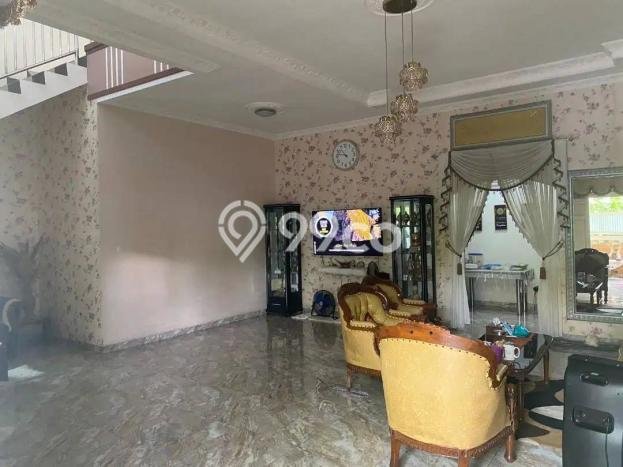 Rumah Luas Asri 6 KT Siap Pakai di Narogong Bekasi Rumah Luas Asri 6 KT Siap Pakai di Narogong Bekasi