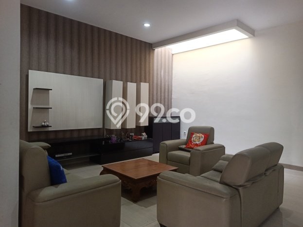 Disewakan! Rumah 4 Kamar Tidur &
3 Kamar Mandi di Citra Garden, Jakarta Barat Disewakan! Rumah 4 Kamar Tidur &
3 Kamar Mandi di Citra Garden, Jakarta Barat