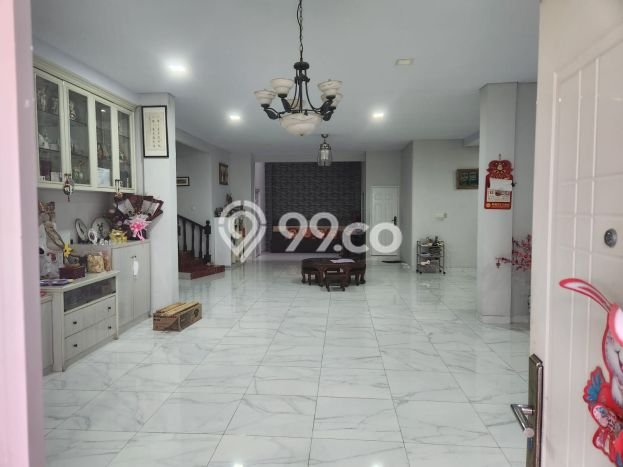 Rumah Luxury Modern Siap Huni di Taman Palem Jakarta Barat Rumah Luxury Modern Siap Huni di Taman Palem Jakarta Barat