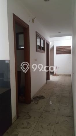 Hunian Eksklusif Siap Huni LT 250m2 di Kembangan, Jakarta Barat Hunian Eksklusif Siap Huni LT 250m2 di Kembangan, Jakarta Barat