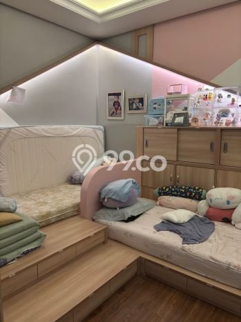 Siap Huni Rumah Mewah 5 Kamar di Cengkareng Dekat ke Mana Saja Siap Huni Rumah Mewah 5 Kamar di Cengkareng Dekat ke Mana Saja