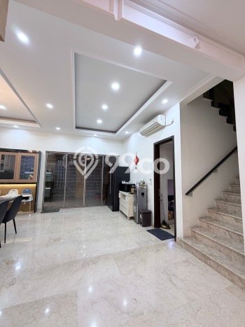 Rumah Mewah LB 200m2 Siap Huni Desain Elegan di Golf Island, Jakarta Utara Rumah Mewah LB 200m2 Siap Huni Desain Elegan di Golf Island, Jakarta Utara