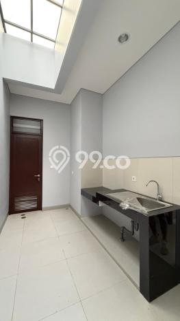 Rumah Mewah LB 157m2 Siap Huni Desain Elegan di Pantai Indah Kapuk 2, Jakarta Utara Rumah Mewah LB 157m2 Siap Huni Desain Elegan di Pantai Indah Kapuk 2, Jakarta Utara