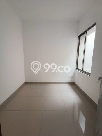 LOKASI STRATEGIS! Rumah di Pantai Indah Kapuk 2, Akses ke Tol, 3 KT, LT 100m² Bangunan 142m² LOKASI STRATEGIS! Rumah di Pantai Indah Kapuk 2, Akses ke Tol, 3 KT, LT 100m² Bangunan 142m²