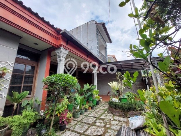 Hunian Elit LB 285m2 Siap Pakai Desain Elegan di Buah Batu, Bandung Hunian Elit LB 285m2 Siap Pakai Desain Elegan di Buah Batu, Bandung