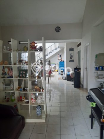 rumah bagus terawat jarang ada … di perumahan yg elite rumah bagus terawat jarang ada … di perumahan yg elite