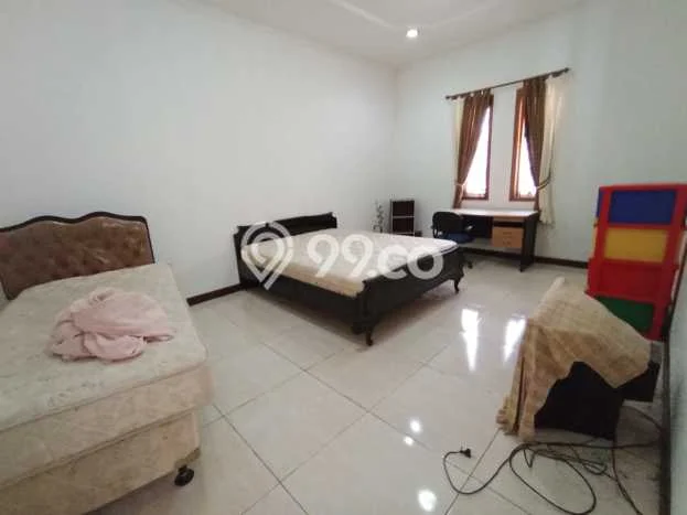 Rumah sewa siap pakai 4 Kamar Tidur di Buah Batu, Bandung Rumah sewa siap pakai 4 Kamar Tidur di Buah Batu, Bandung