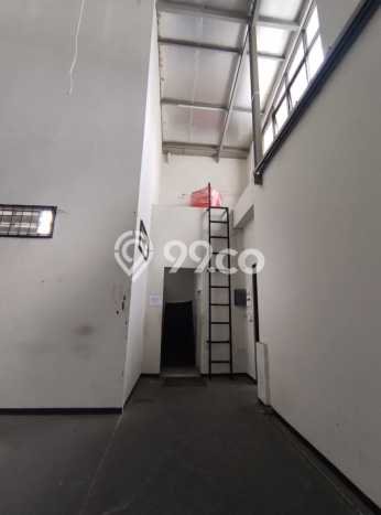 AREA KOMERSIAL! Gudang For Rent Kawasan , Luas 670m2m², Jalan Utama, Siap Bisnis AREA KOMERSIAL! Gudang For Rent Kawasan , Luas 670m2m², Jalan Utama, Siap Bisnis