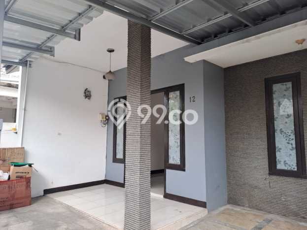 Disewakan! Rumah 2 Kamar Tidur &
2 Kamar Mandi di Taman Kopo Indah, Bandung Disewakan! Rumah 2 Kamar Tidur &
2 Kamar Mandi di Taman Kopo Indah, Bandung