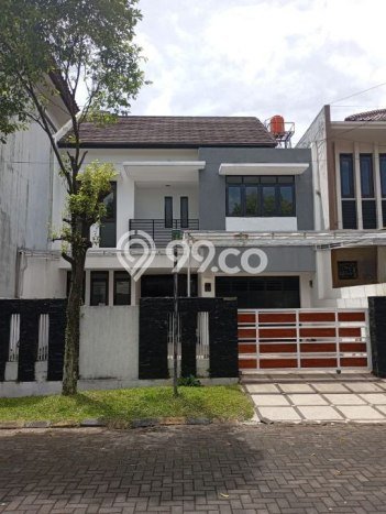Hunian Mewah Siap Huni LT 180m2 di Batununggal, Bandung Hunian Mewah Siap Huni LT 180m2 di Batununggal, Bandung