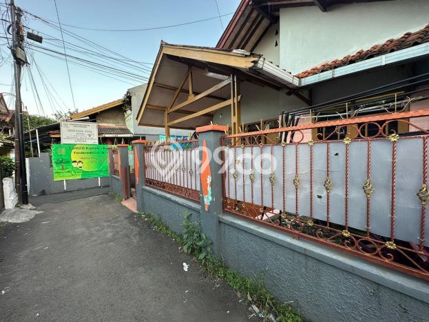 Rumah Idaman Keluarga! Rumah Mewah di Antapani, Bandung, Luas 91m² Bangunan 91m² Rumah Idaman Keluarga! Rumah Mewah di Antapani, Bandung, Luas 91m² Bangunan 91m²