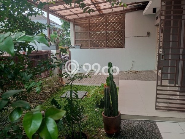 DREAM HOME! Rumah area Batununggal, 4 KT, Free Banjir, LT 200m² LB 160m² DREAM HOME! Rumah area Batununggal, 4 KT, Free Banjir, LT 200m² LB 160m²