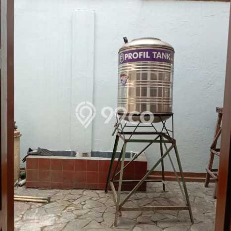 Sewa Rumah Nyaman LT 1063m2 / LB 600m2 di Riau, Bandung Sewa Rumah Nyaman LT 1063m2 / LB 600m2 di Riau, Bandung