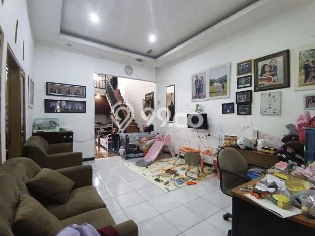 Dijual Rumah 5 Kamar Lokasi Strategis Nyaman dan Strategis di Arcamanik Dijual Rumah 5 Kamar Lokasi Strategis Nyaman dan Strategis di Arcamanik