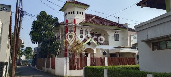 Disewakan Cepat Rumah Kondisi Baik di Area Antapani, Bandung Disewakan Cepat Rumah Kondisi Baik di Area Antapani, Bandung