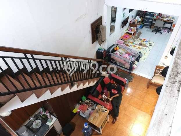 Dijual Rumah 5 Kamar Lokasi Strategis Nyaman dan Strategis di Arcamanik Dijual Rumah 5 Kamar Lokasi Strategis Nyaman dan Strategis di Arcamanik