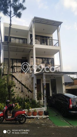 Rumah Elit LB 250m2 Siap Huni Desain Elegan di Resor Dago Pakar, Bandung Rumah Elit LB 250m2 Siap Huni Desain Elegan di Resor Dago Pakar, Bandung