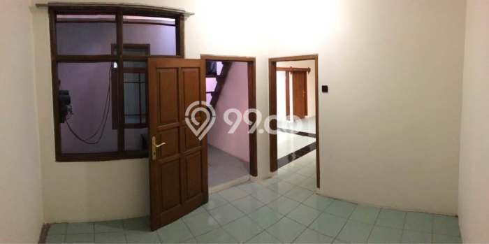 For Sale Rumah 5 Kamar Lokasi Strategis Bagus dan Strategis di Antapani For Sale Rumah 5 Kamar Lokasi Strategis Bagus dan Strategis di Antapani
