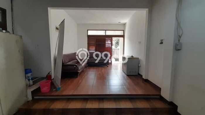 Rumah Elit LB 215m2 Siap Pakai Desain Elegan di BKR, Bandung Rumah Elit LB 215m2 Siap Pakai Desain Elegan di BKR, Bandung