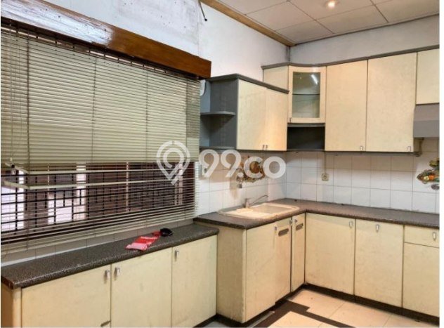Disewakan Rumah Nyaman LT 1060m2 / LB 900m2 di Riau, Bandung Disewakan Rumah Nyaman LT 1060m2 / LB 900m2 di Riau, Bandung