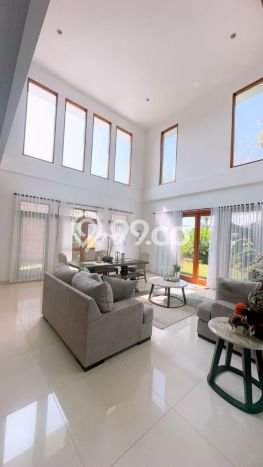 Rumah Luxury Modern Siap Huni di Setiabudi Bandung Rumah Luxury Modern Siap Huni di Setiabudi Bandung