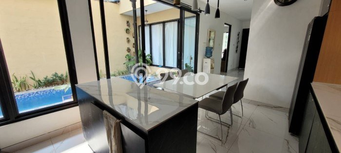 Rumah Elit LB 250m2 Siap Huni Desain Elegan di Resor Dago Pakar, Bandung Rumah Elit LB 250m2 Siap Huni Desain Elegan di Resor Dago Pakar, Bandung