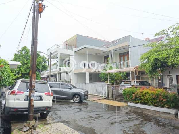 Dijual Rumah 5 Kamar Lokasi Strategis Nyaman dan Strategis di Arcamanik Dijual Rumah 5 Kamar Lokasi Strategis Nyaman dan Strategis di Arcamanik