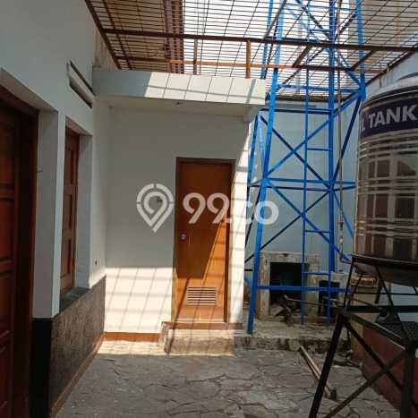 Sewa Rumah Nyaman LT 1063m2 / LB 600m2 di Riau, Bandung Sewa Rumah Nyaman LT 1063m2 / LB 600m2 di Riau, Bandung
