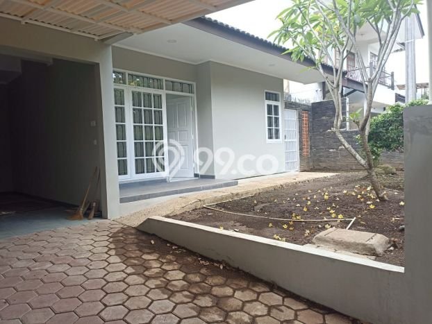 Rumah Modern Minimalis 4 Kamar Siap Huni di Arcamanik Rumah Modern Minimalis 4 Kamar Siap Huni di Arcamanik