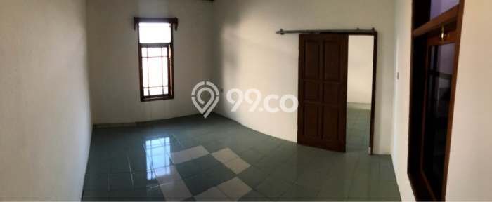 For Sale Rumah 5 Kamar Lokasi Strategis Bagus dan Strategis di Antapani For Sale Rumah 5 Kamar Lokasi Strategis Bagus dan Strategis di Antapani