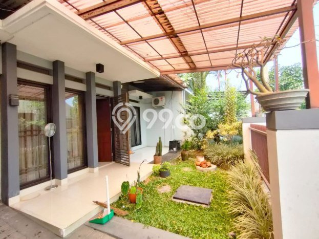 DREAM HOME! Rumah area Batununggal, 4 KT, Free Banjir, LT 200m² LB 160m² DREAM HOME! Rumah area Batununggal, 4 KT, Free Banjir, LT 200m² LB 160m²