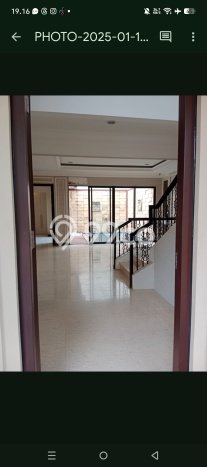Siap Huni Hunian Elit 4 Kamar di BSD Dekat ke Mana Pun Siap Huni Hunian Elit 4 Kamar di BSD Dekat ke Mana Pun