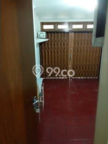 For Sale! Luxury House LT 156m2 Desain Elegan di Tomang For Sale! Luxury House LT 156m2 Desain Elegan di Tomang