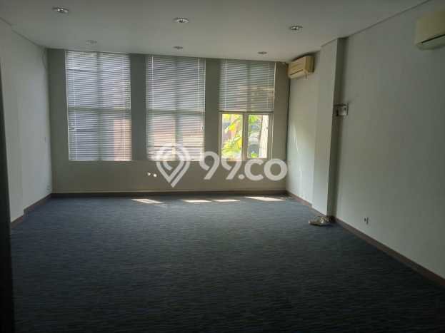 Jual Ruko Area Komersial di Alam Sutera, Luas 225m2m², Jalan Utama Jual Ruko Area Komersial di Alam Sutera, Luas 225m2m², Jalan Utama