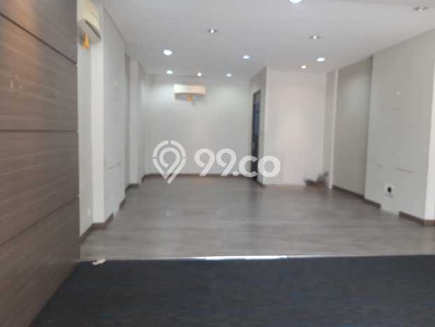 Jual Ruko Area Komersial di Alam Sutera, Luas 225m2m², Jalan Utama Jual Ruko Area Komersial di Alam Sutera, Luas 225m2m², Jalan Utama